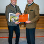 Die Gemeinde Amerang stellt neues Heimatbuch vor