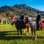 Traditioneller Leonhardiritt in Nußdorf