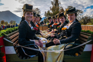 Traditioneller Leonhardiritt in Nußdorf
