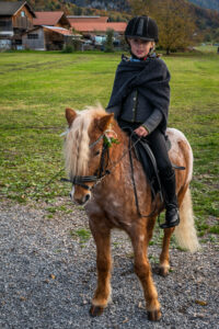 Traditioneller Leonhardiritt in Nußdorf