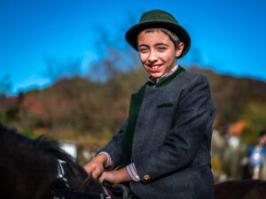 Traditioneller Leonhardiritt in Nußdorf
