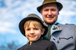 Traditioneller Leonhardiritt in Nußdorf