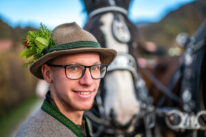 Traditioneller Leonhardiritt in Nußdorf