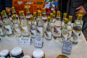 Herbstlicher Marktzauber in Neubeuern: Ein Bummel durch bayerische Vielfalt von Handwerk, Mode und Kulinarik