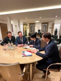 23-12-19 PM Generalkonsul Japan