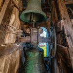 Die Glocken der Dorfkirche St. Peter in Steinkirchen: Eine Zeitreise durch Freud und Leid