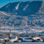 Ein Wintermärchen auf dem Samerberg: Magische Momente in verschneiter Idylle