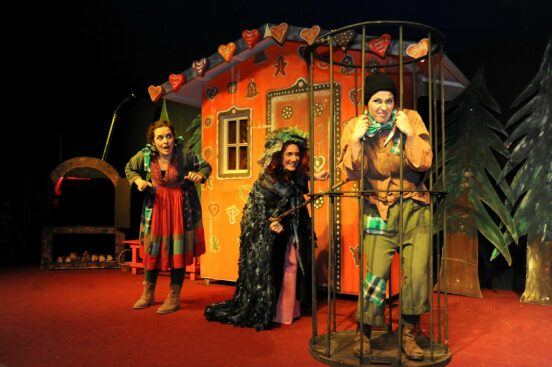 k-`Hänsel und Gretel` versüßt in einer Fassung für die ganze Familie die Weihnachtszeit (Foto Nicole Richter)