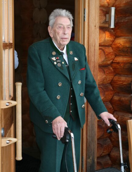 sach 95 pumpfer hans00