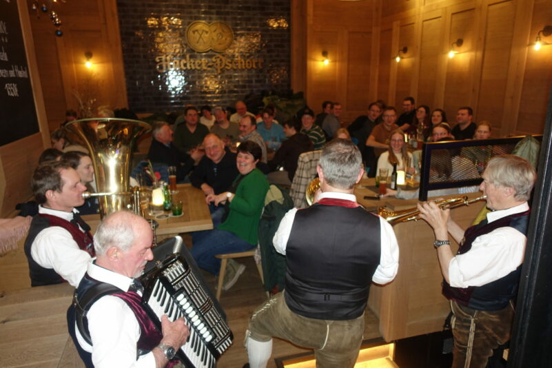 1Samerberger 2 Tanzlmusi Maximilians