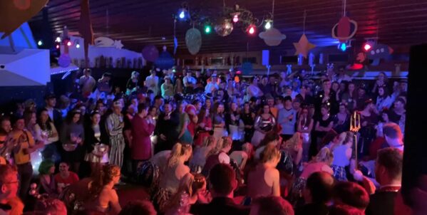 Weiberkranzl Hittenkirchen 2024 - Garde 2