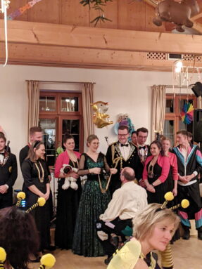 e8ee3c2c-6798-4e52-942d-24554c951b7f