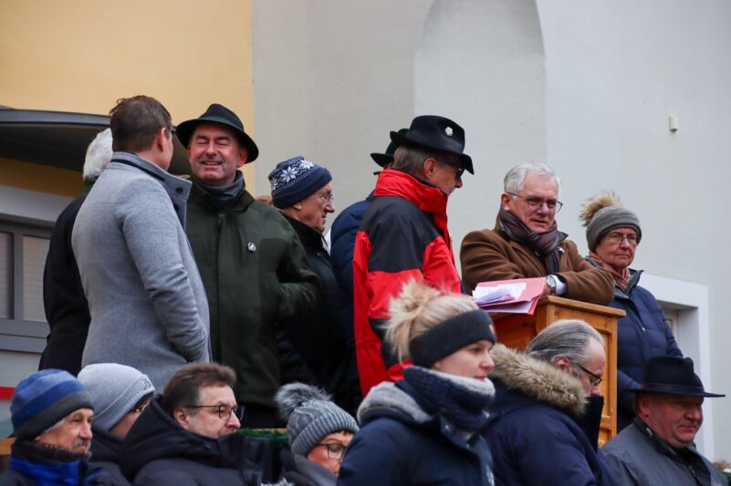 k-240207 Rossmarkt Pferde und Auftrieb_63