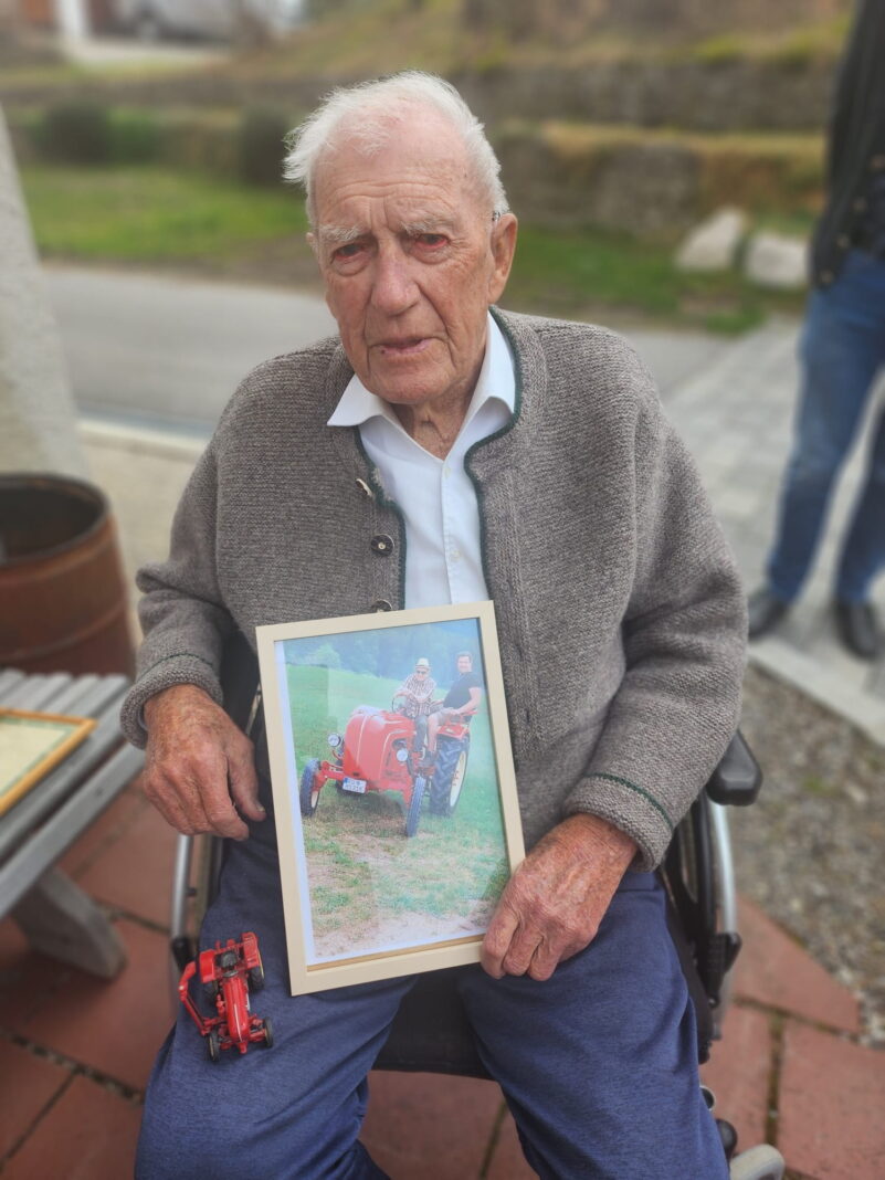 1Stadler mit Bulldog-Bild