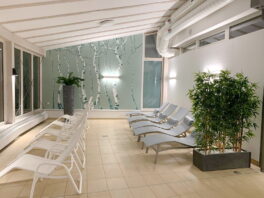 8a553543-e8d1-496e-be69-cce85164629c