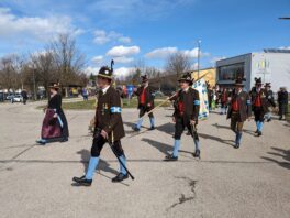 dd330849-5f30-40b6-9e69-d1459bf0aabf