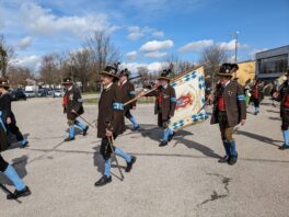 e530215c-d4cc-4d4f-af06-317568e02e06