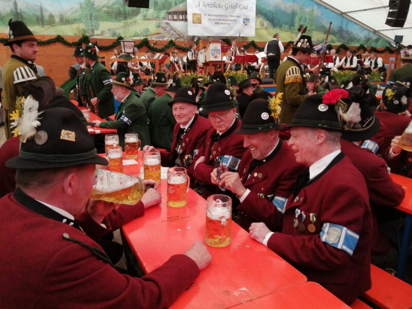 f0253c66-3d65-4863-abf3-d51293ccac01