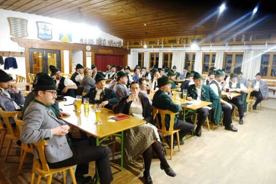 k-1Blick in Versammlung