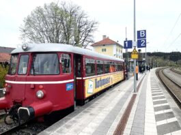 k-1Bahnhof Endorf