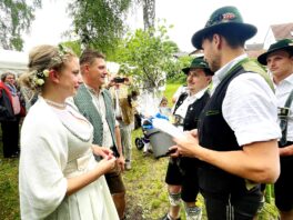 1Gratulation Atzinger