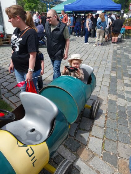 d65de033-4e5d-4e84-9f0b-dec968c52d33