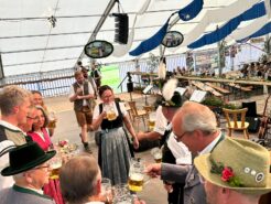 83cd2a27-7c43-4829-9be8-9acce711ece2