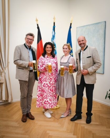 Antrittsbesuch der Bierkönigin Foto 2