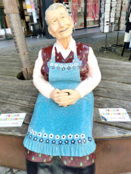 1Oma frisch gestrichen