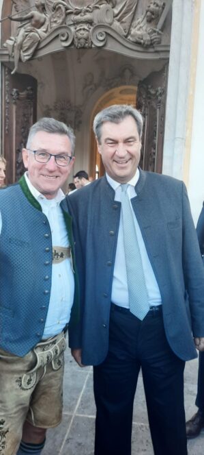 45e25bf5-d330-47b5-a58b-58bf784cf173