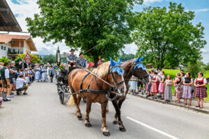 Festzug des 104. Gaufests des Bayerischen Inngautrachtenverbandes in Altenbeuern