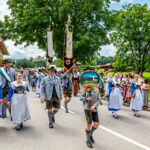 Festzug des 104. Gaufests des Bayerischen Inngautrachtenverbandes in Altenbeuern