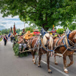 Festzug des 104. Gaufests des Bayerischen Inngautrachtenverbandes in Altenbeuern