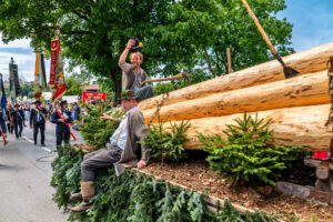 Festzug des 104. Gaufests des Bayerischen Inngautrachtenverbandes in Altenbeuern