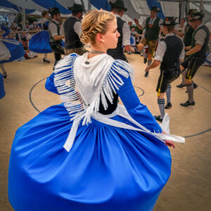 Festzug des 104. Gaufests des Bayerischen Inngautrachtenverbandes in Altenbeuern