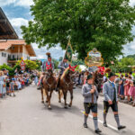Festzug des 104. Gaufests des Bayerischen Inngautrachtenverbandes in Altenbeuern