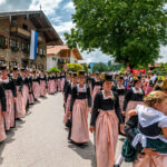 Festzug des 104. Gaufests des Bayerischen Inngautrachtenverbandes in Altenbeuern