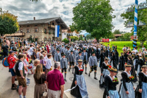 Festzug des 104. Gaufests des Bayerischen Inngautrachtenverbandes in Altenbeuern