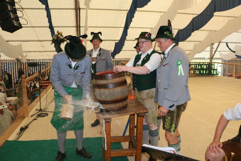 aschau bieranstich01a