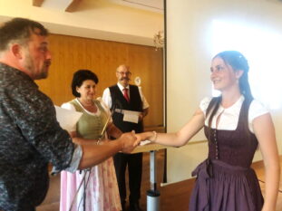 1Rosi Hell und .....