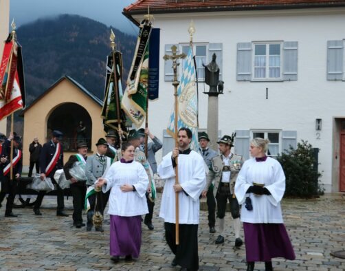 aschau Korbinianssäule02