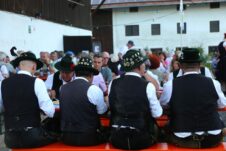 b3121fec-3808-48e6-a35d-f7797f1a2bee