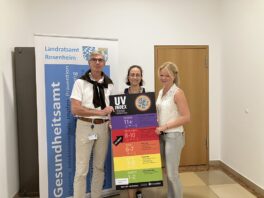 k-Übergabe UV-Indextafel Gesundheitsamt Rosenheim