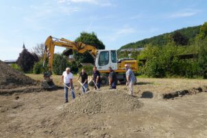 le_ob_Beim Spatenstich in Niederperach