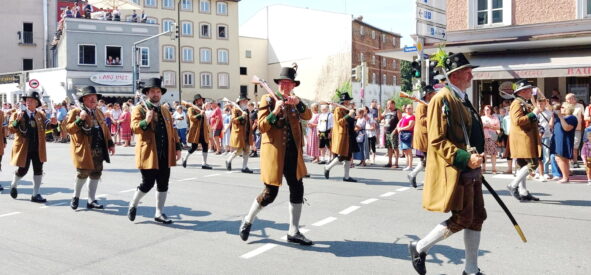 824dd5fb-2151-4c9c-9ceb-ace06e9b6438