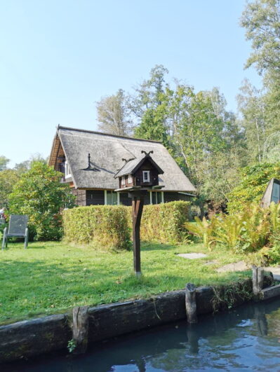 95854454-ff70-43e3-b4bf-c40f3b8e170f