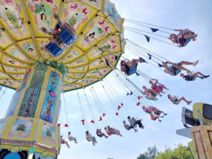 b3632417-1db0-4db0-8b8c-ebea2cb5805e