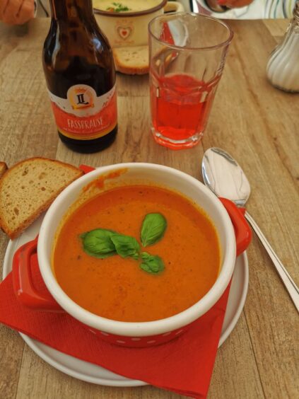 c4859fcf-00dd-4689-b4a2-7f3e7d8d1fdc