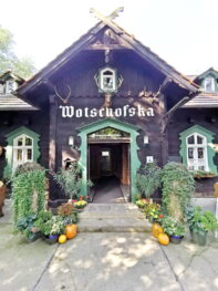 fe8a9e38-b312-4836-a106-dd06f1e3de2a