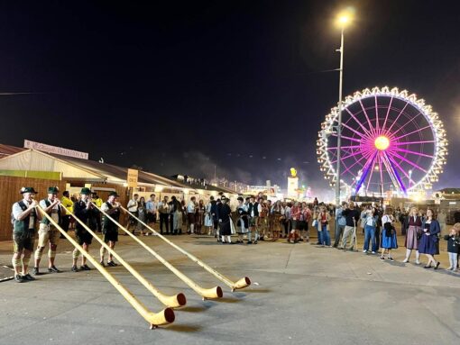 k-1Alphornbläser-Riesenrad